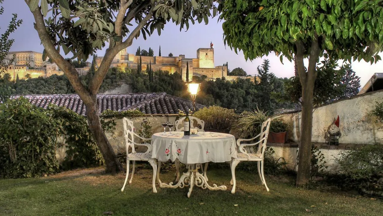 Apartment 2.5 Million Villa. Magical Sunset. Super Close To Everything. 5Br, 4Ba, Pool, A/C+Heating Granada