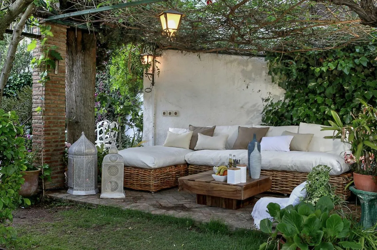 2.5 Million Villa. Magical Sunset. Super Close To Everything. 5Br, 4Ba, Pool, A/C+Heating Granada Apartment
