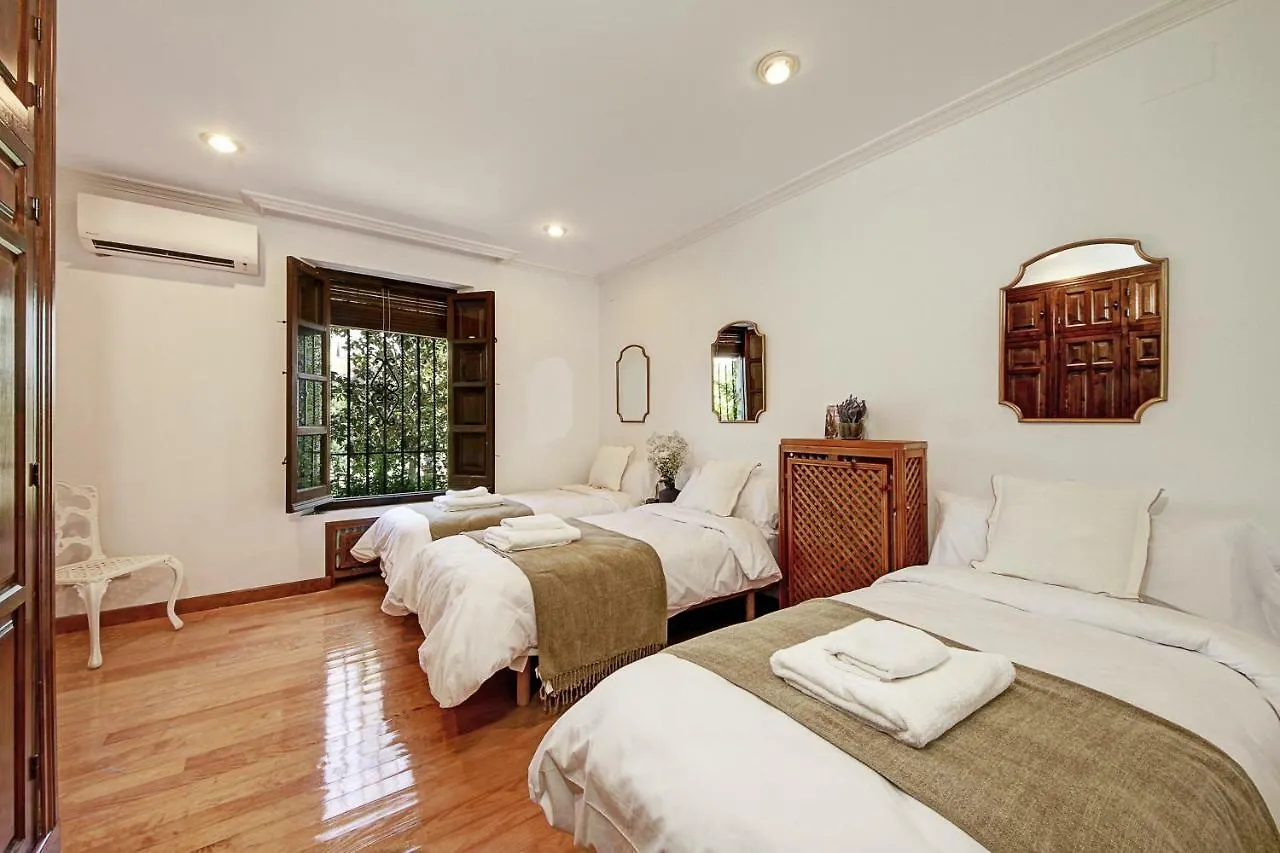 2.5 Million Villa. Magical Sunset. Super Close To Everything. 5Br, 4Ba, Pool, A/C+Heating Granada 0*,  Spain