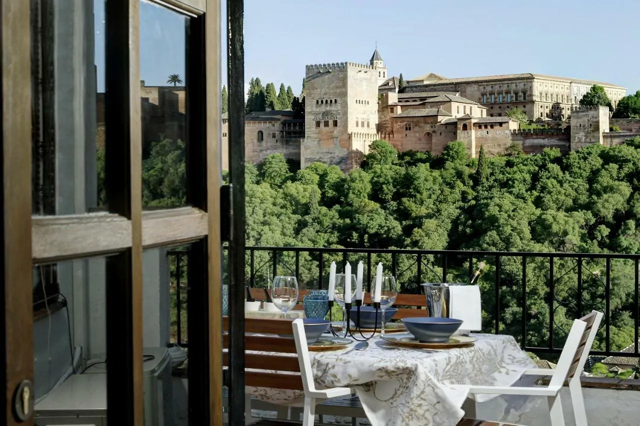 2.5 Million Villa. Magical Sunset. Super Close To Everything. 5Br, 4Ba, Pool, A/C+Heating Granada